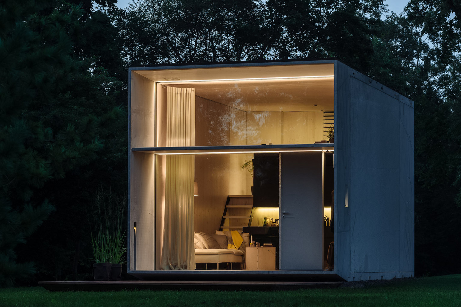 Eco-friendly, Pre-built and Mobile Tiny House I Popuphut