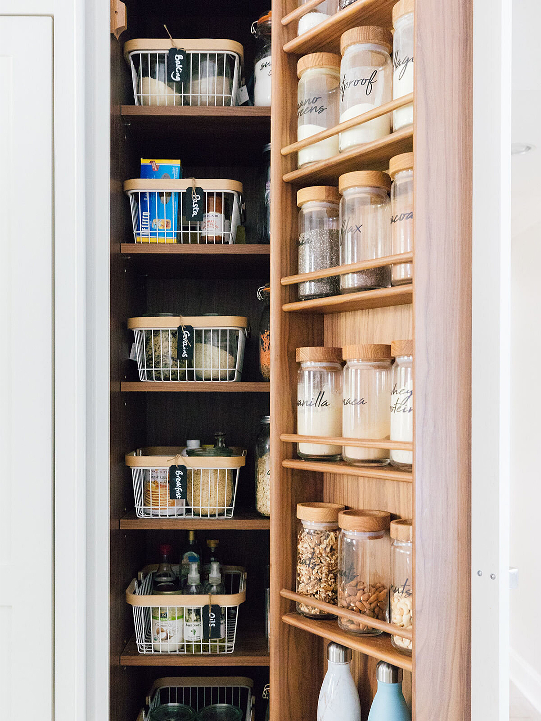 6 Helpful Tips for Small Pantry Organization You Can Maintain
