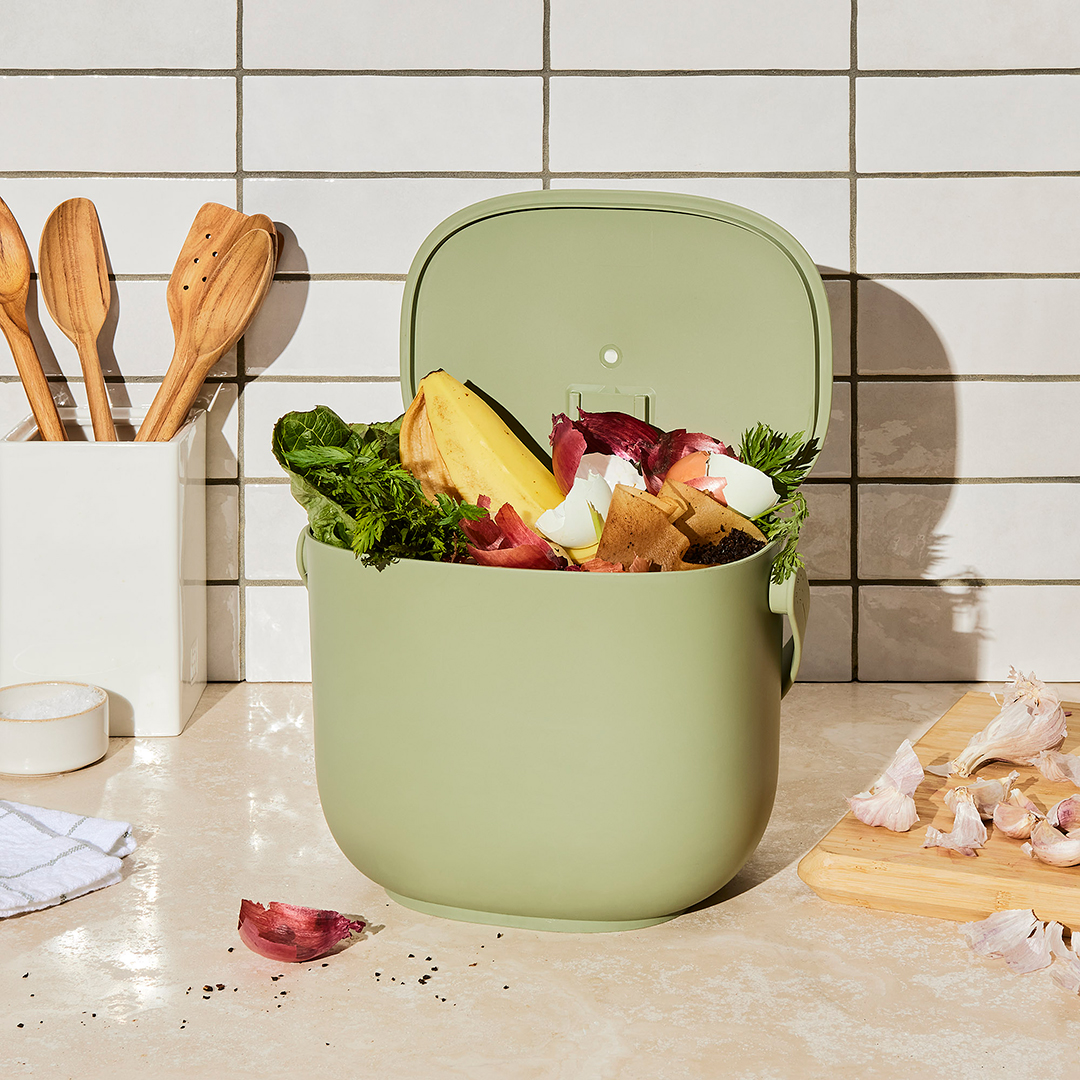00 FEATURE Food52 Compost Bin Review Domino ?auto=webp