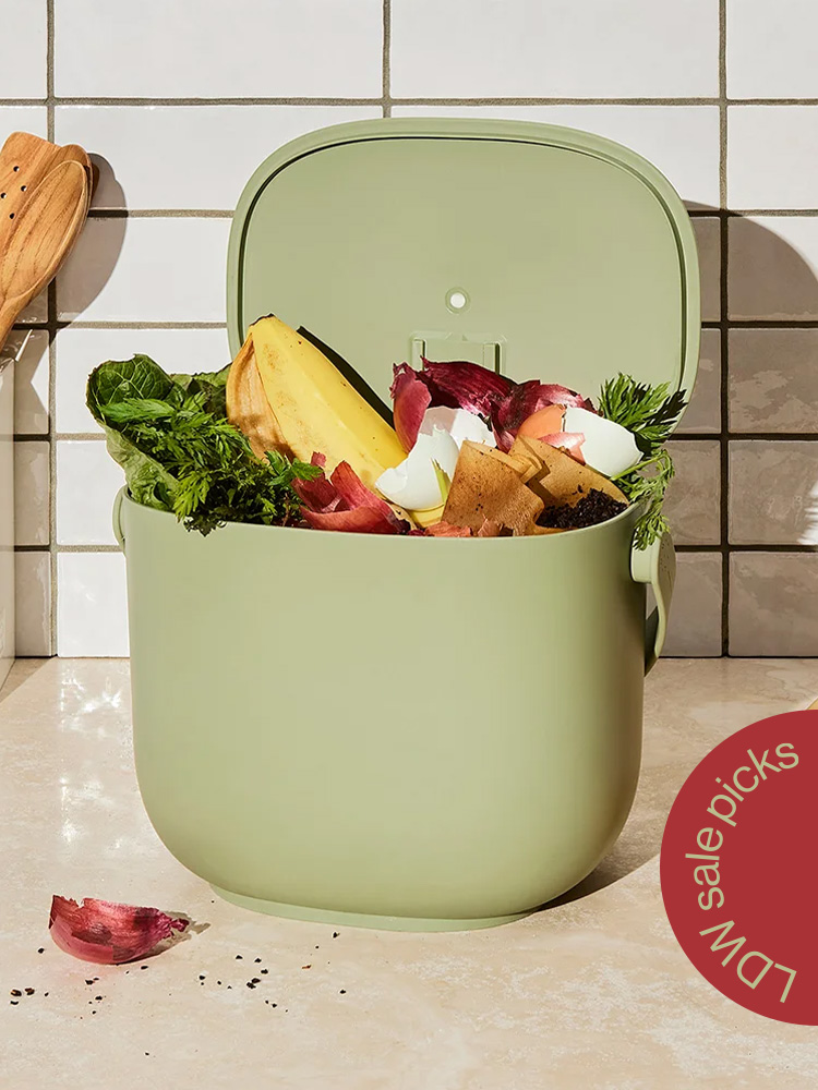 Our Favorite Countertop Composter That Truly Traps Bad Odors Is a
