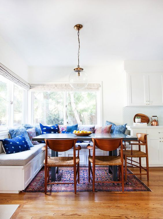 Blue and White Dining room