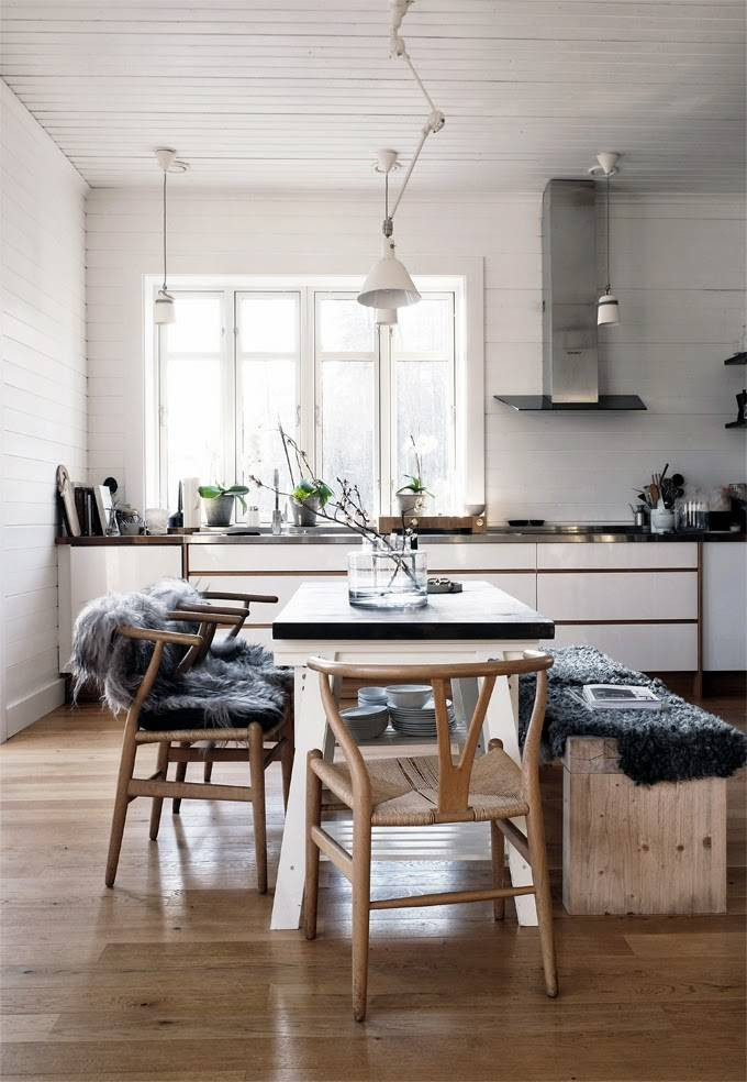 The Modern Dining Room For The Fashionable Girl White and Wood Dining room