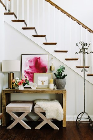 scandinavian home decor- entryway decor