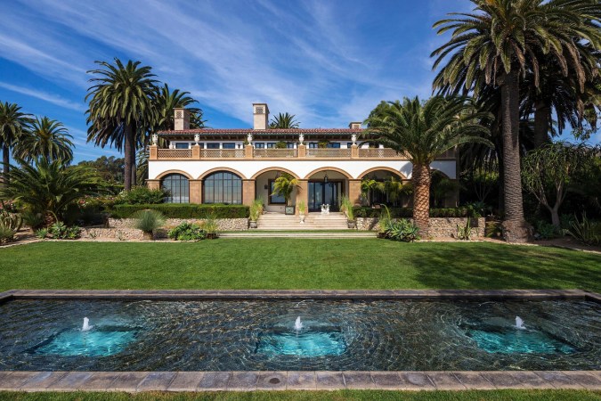 Beyonce And Jay Z's Stunning New Malibu Home la villa contenta