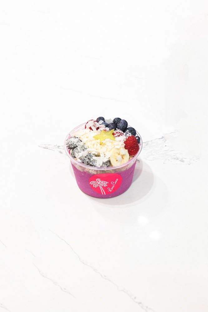 tiny spaces loco coco pitaya bowl