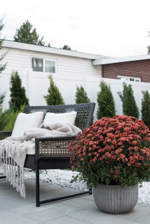 The Right Way to Transition Your Outdoor Space From Summer to Fall
