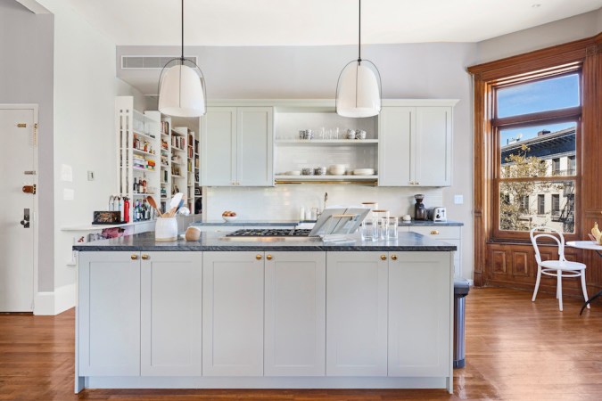 An Overwhelming Brooklyn Kitchen Gets a Refined Makeover