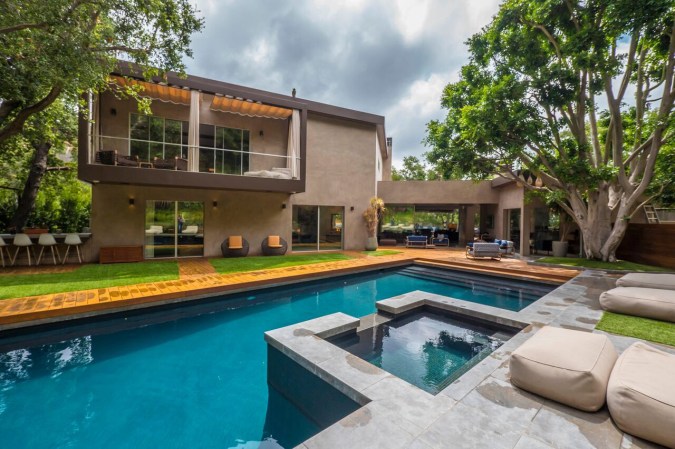 Chelsea Handler’s Just-Listed Estate Is Our SoCal Dream Home