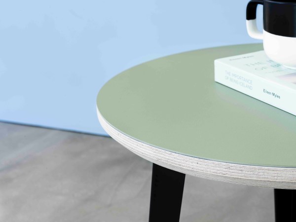 An Insta-Worthy Side Table That Takes 5 Minutes to Assemble