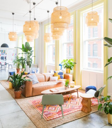 We Want to Live in NYC’s Most Colorful Office