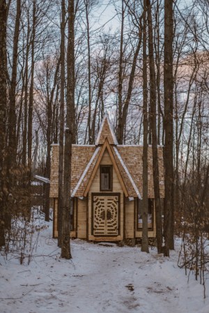 This Dreamy, Tiny Catskills Cabin Will Seriously Melt Your Heart