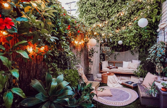 How to Create a Dreamy Garden in a Small Space