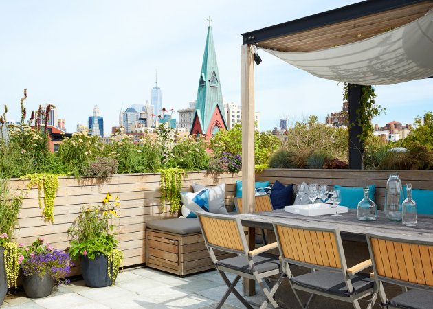 A Peaceful Rooftop Garden Grows in Brooklyn