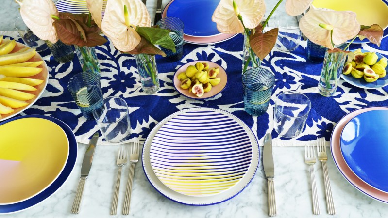 Go for Bold: How to Style a Graphic Tabletop