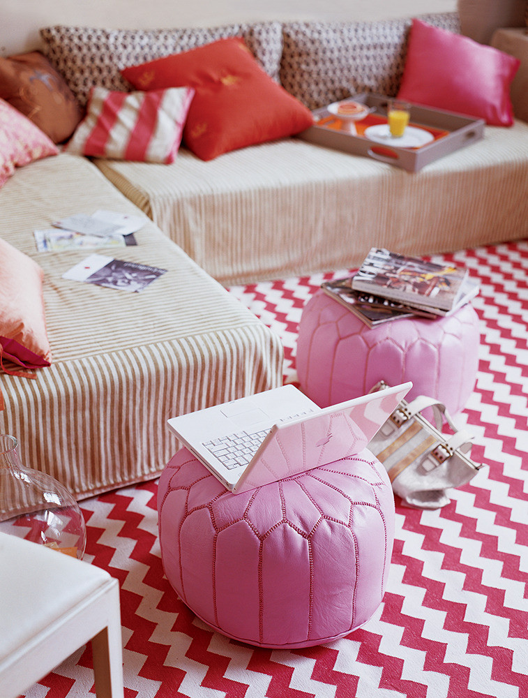 Pink Living room