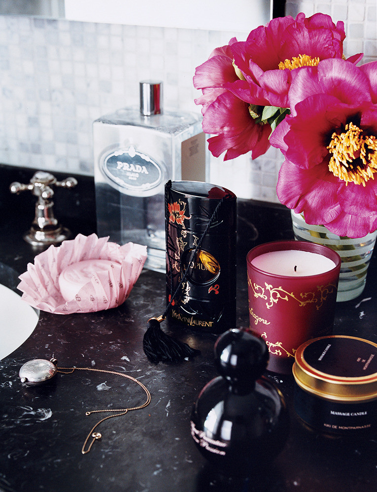 White and Black Bathroom