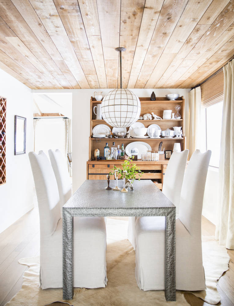 White and Wood Dining room