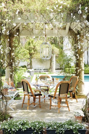 how to decorate your outdoor space