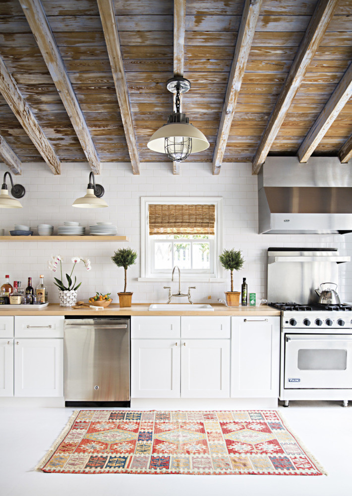 White and Wood Kitchen