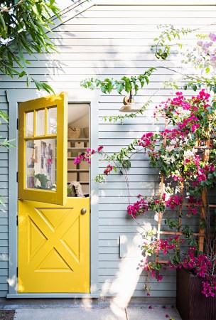 14 Yellow Front Doors That Are Pure Happiness