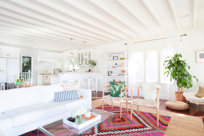 Clear and White Living room