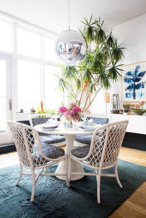 Blue and White Dining room