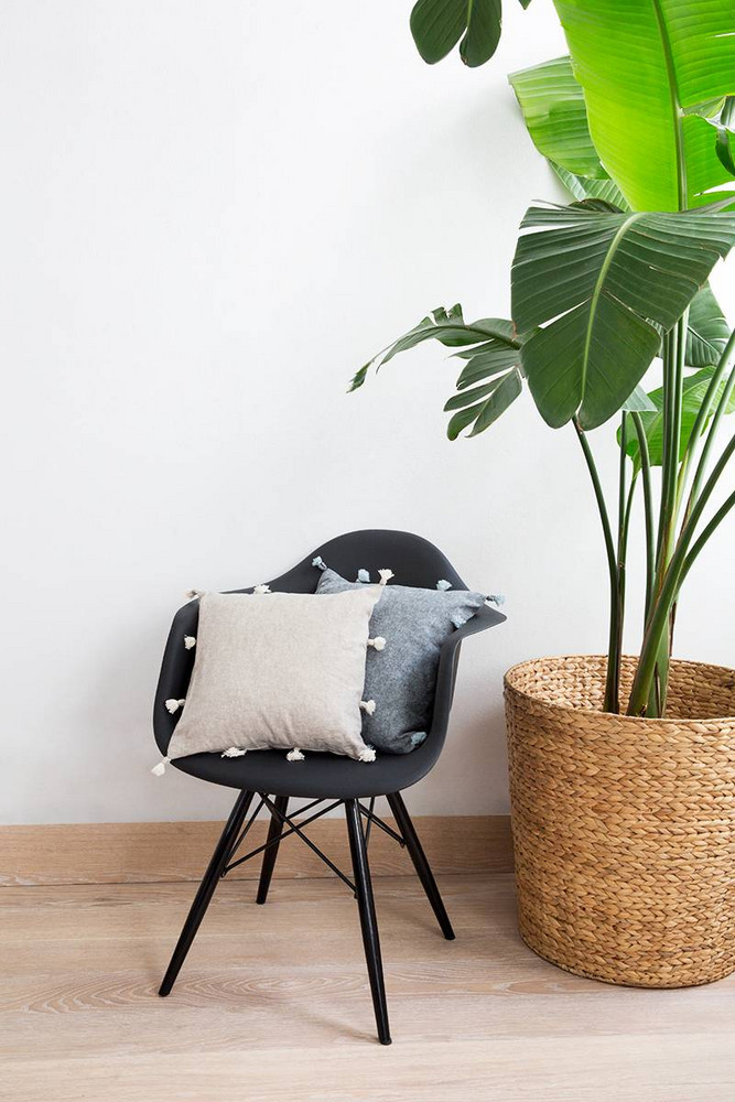 diy pillow tassels Black and White Living room