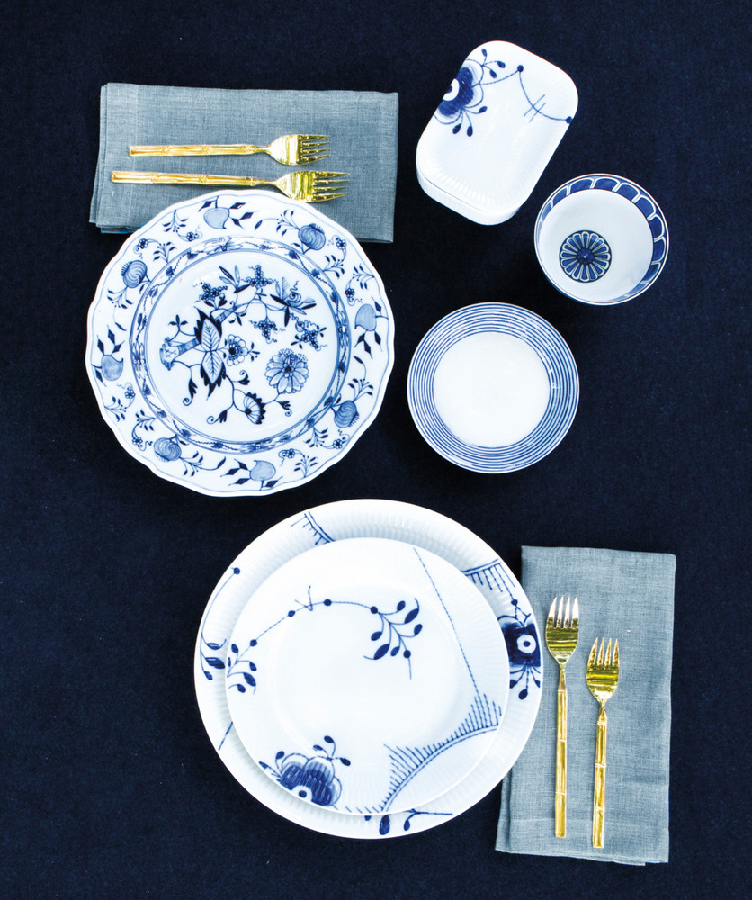 replacements table setting blue