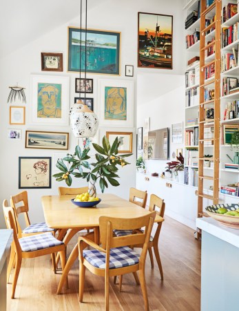 White and Wood Dining room