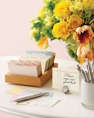 Non-Traditional Wedding Guest Book Ideas That Wow