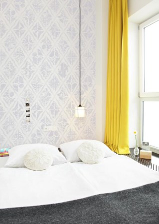 10 Reasons To Wallpaper The Space Behind Your Headboard