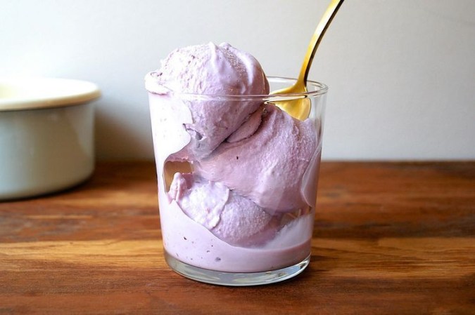 10 kind-of weird ice creams we REALLY want to try