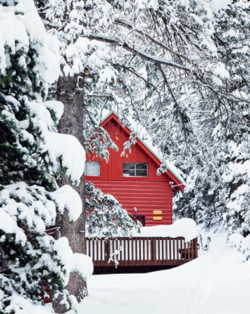 10 gorgeous log cabins inspired by the hateful eight