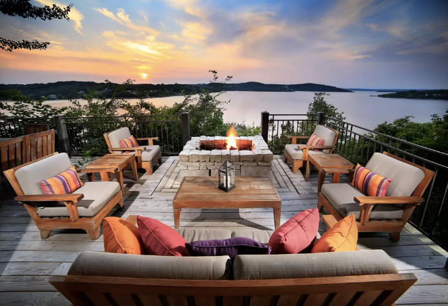 Best Modern Lake Houses Patio Sunset