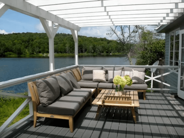 Best Modern Lake Houses Porch Overlooking Lake