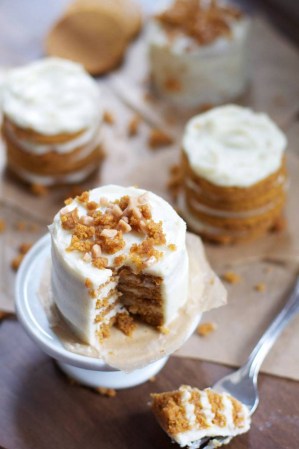 mini appetizers mini pumpkin cakes