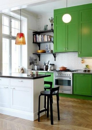 10 Kitchen Designs That Will Make You Want Colorful Cabinets