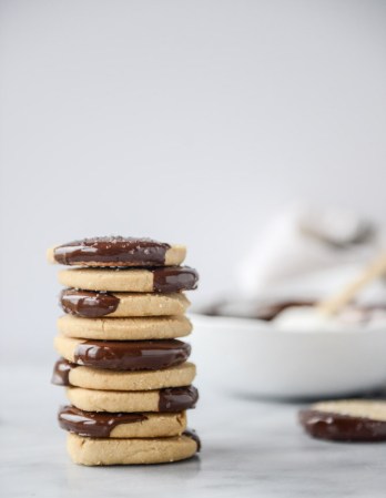 8 Shortbread Recipes to Make (And Eat) Right Now Salted Peanut Butter