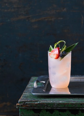 10 Sweet and Spicy Cocktails To Make On Valentine’s
