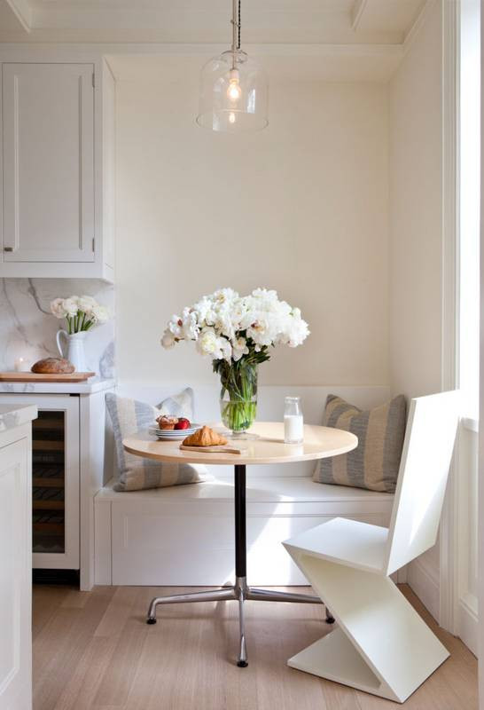 kitchen banquette seating