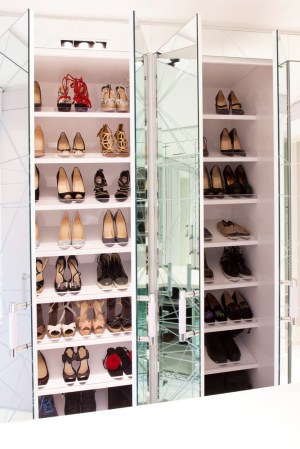 How to Declutter Your Closet Shoe