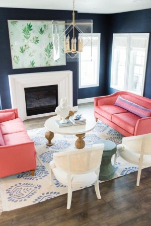 20 reasons to try a colorful sofa