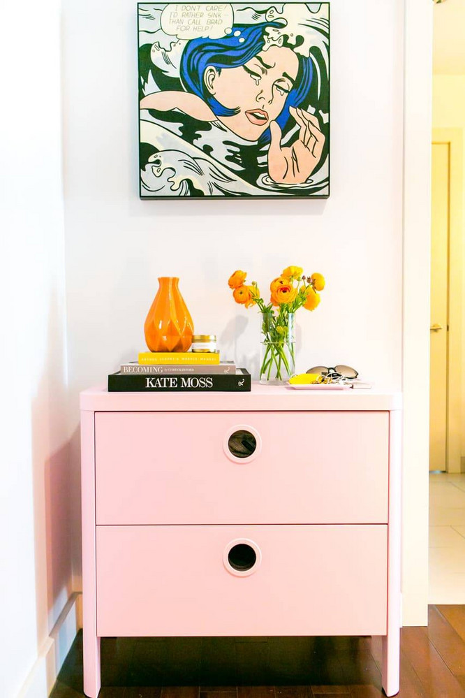 small studio decorating ideas pink dresser