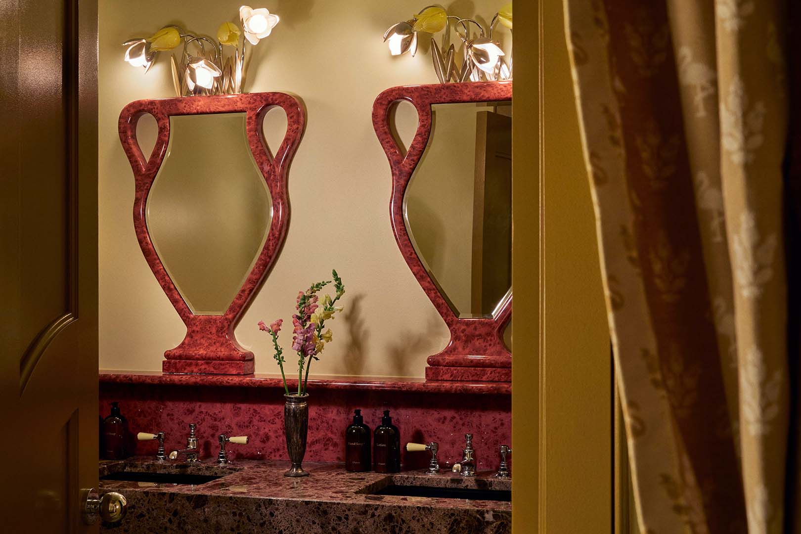 mirrors shaped like vases