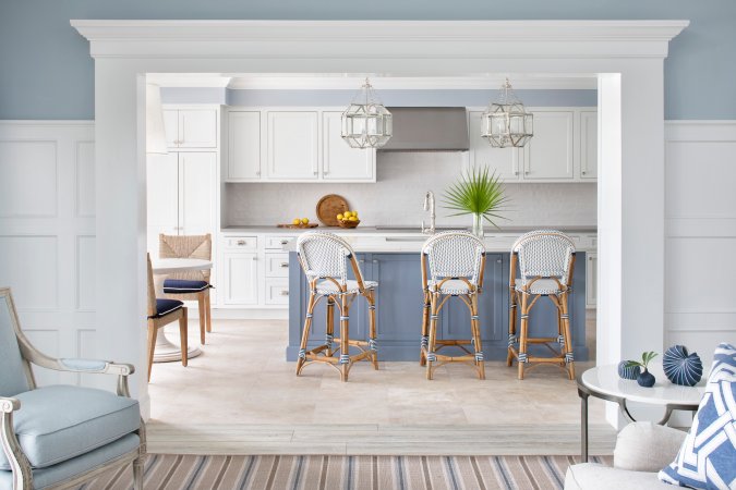 Fresh Corian® Quartz Materials take this Coastal Home from Drab to Fab