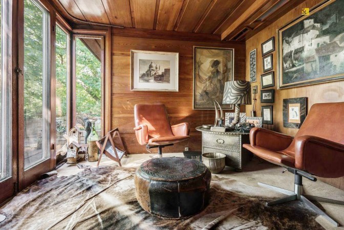 This Window-Filled Frank Lloyd Wright Masterpiece Can Be Your Home