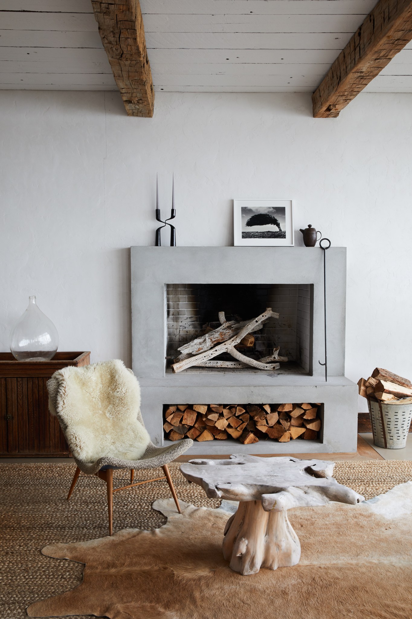 7 Rustic Winter Decor Ideas We Learned From Ski Chalets