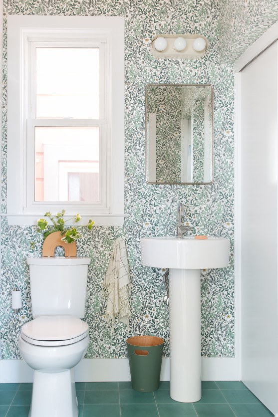 16 Powder Room Wallpaper Ideas