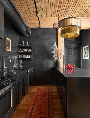 You’d Never Know This Dramatic Kitchen Was Done on a Tight Budget