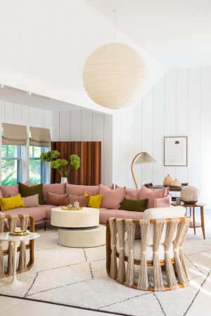 This Hamptons Home Starts With a Pink Sofa and Only Gets Better